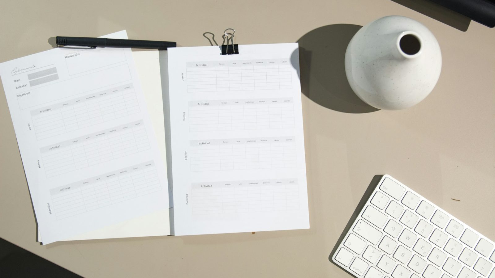 How to Plan a Virtual Career Fair: A 12-Week Playbook